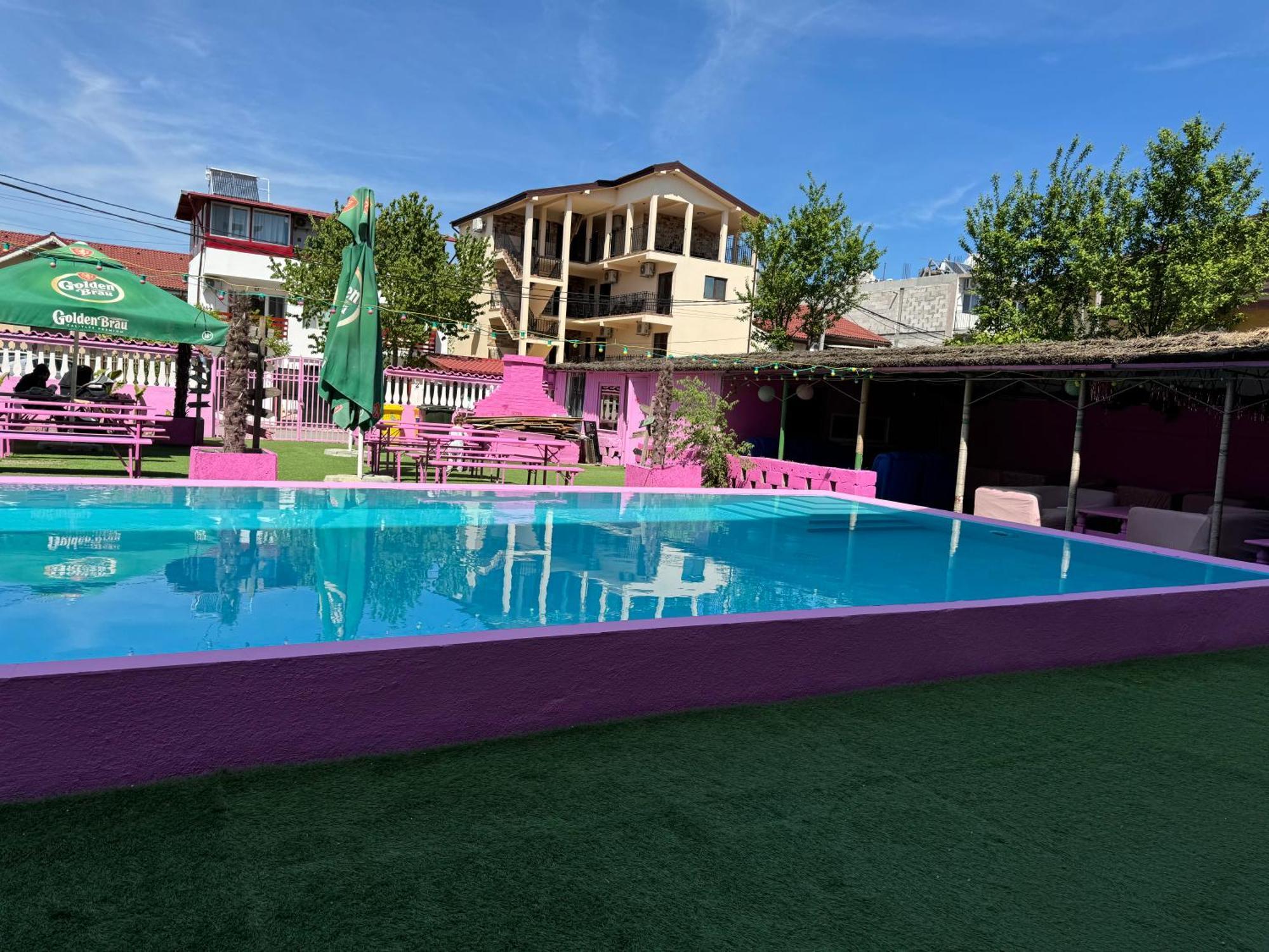 A Pousada Casa Barbie Costinesti Exterior foto
