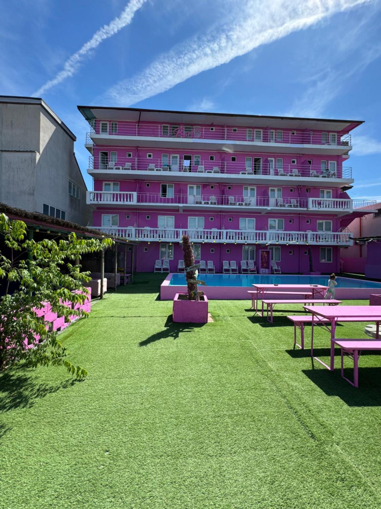 A Pousada Casa Barbie Costinesti Exterior foto