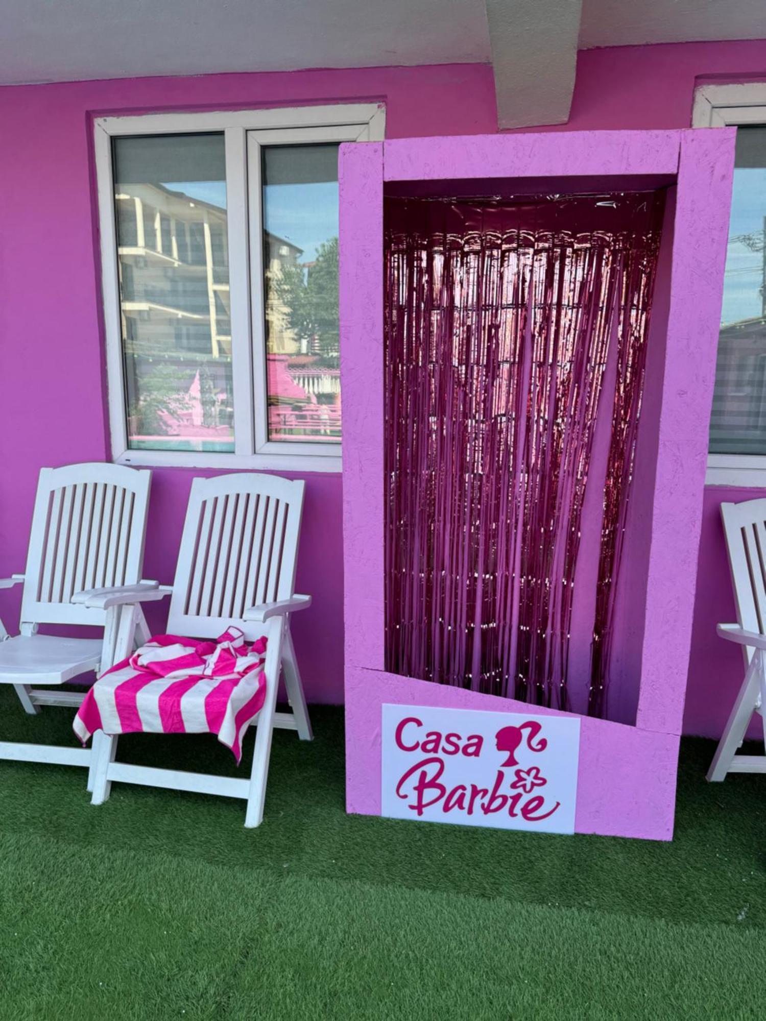 A Pousada Casa Barbie Costinesti Exterior foto
